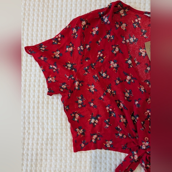 American Eagle Red Floral Button Tie-Front Crop Top Size L NWT Beach Boho Hippie - Picture 5 of 13